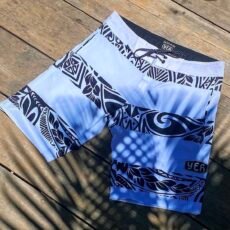 Bermuda Bali para Surfe e passeio branca com bolso lateral em poliéster com elastano e cos com cordão para ajuste da cintura | Yeh Surf