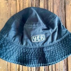 Chapeu Bucket Importado fabricado pela OTTO em sarja na cor preto, com etiqueta Pat logo Yeh